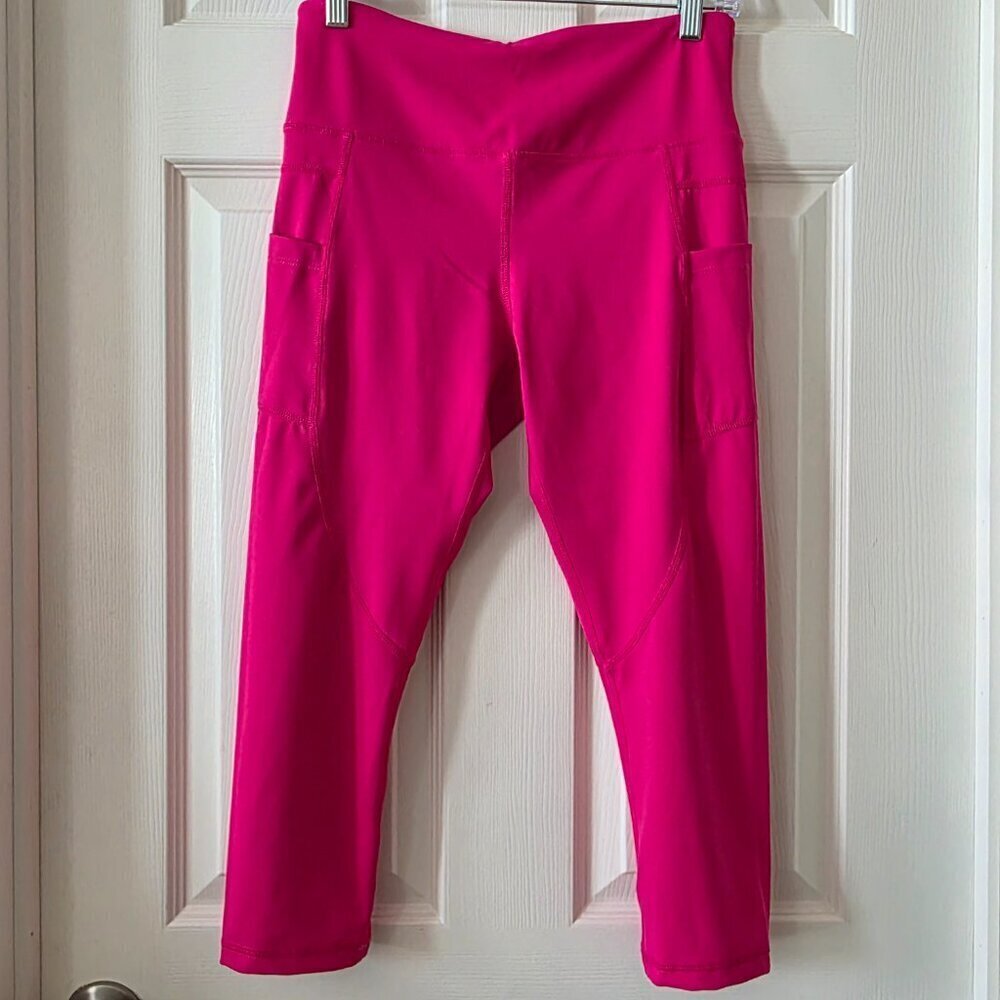 Zyia Active Hot Pink Capri Leggings Women size Medium 8-10